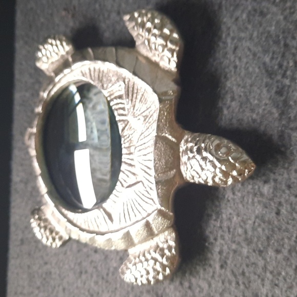 metal alloy turtle desk magnifying glass - Picture 3 of 5